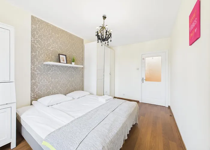 Aleje Jerozolimskie 155 Superapart * Warszawa