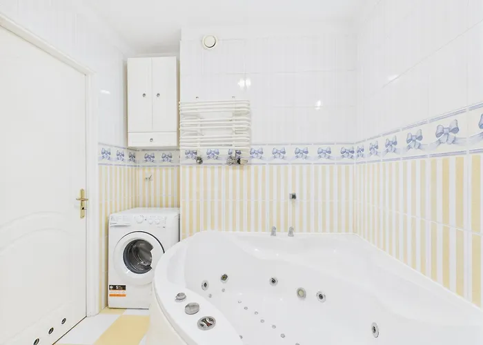 Aleje Jerozolimskie 155 Superapart Warszawa